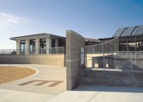 Picture of side view of Newport Elementary School